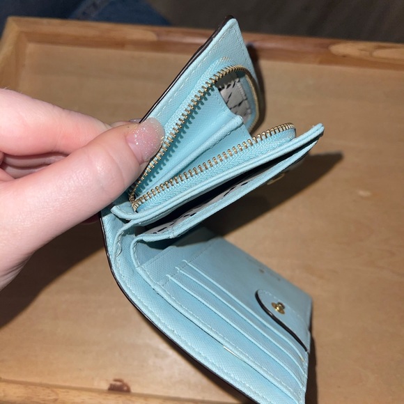 Kate Spade Wallet - Picture 5 of 5